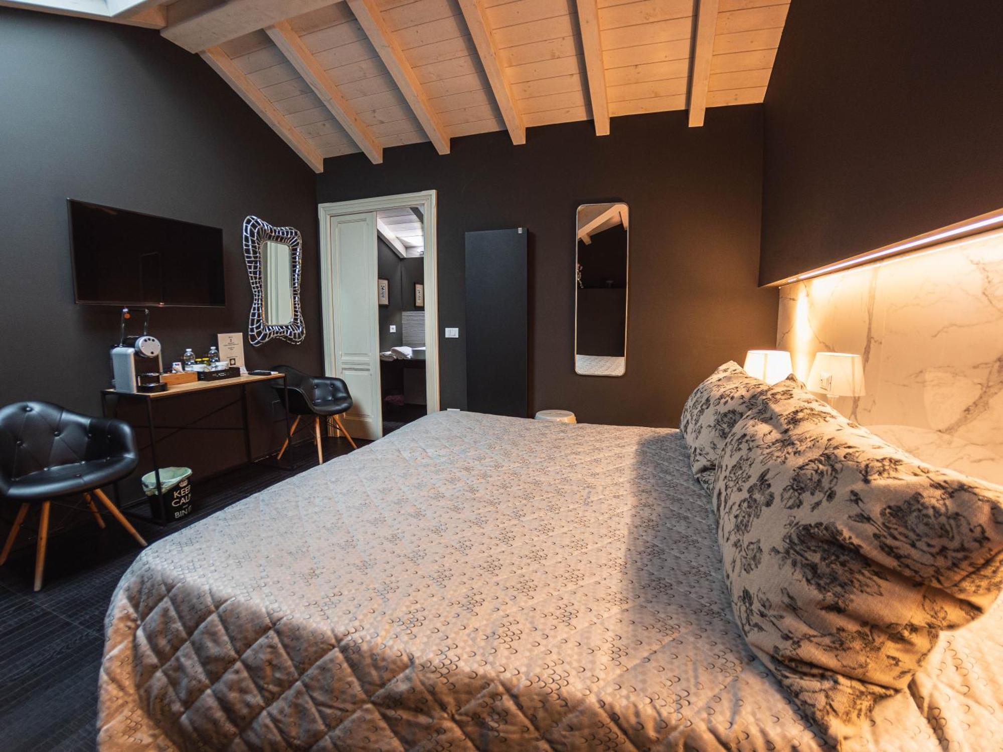 Palazzo Gozzi Bed&Beauty Panzió Parma Kültér fotó
