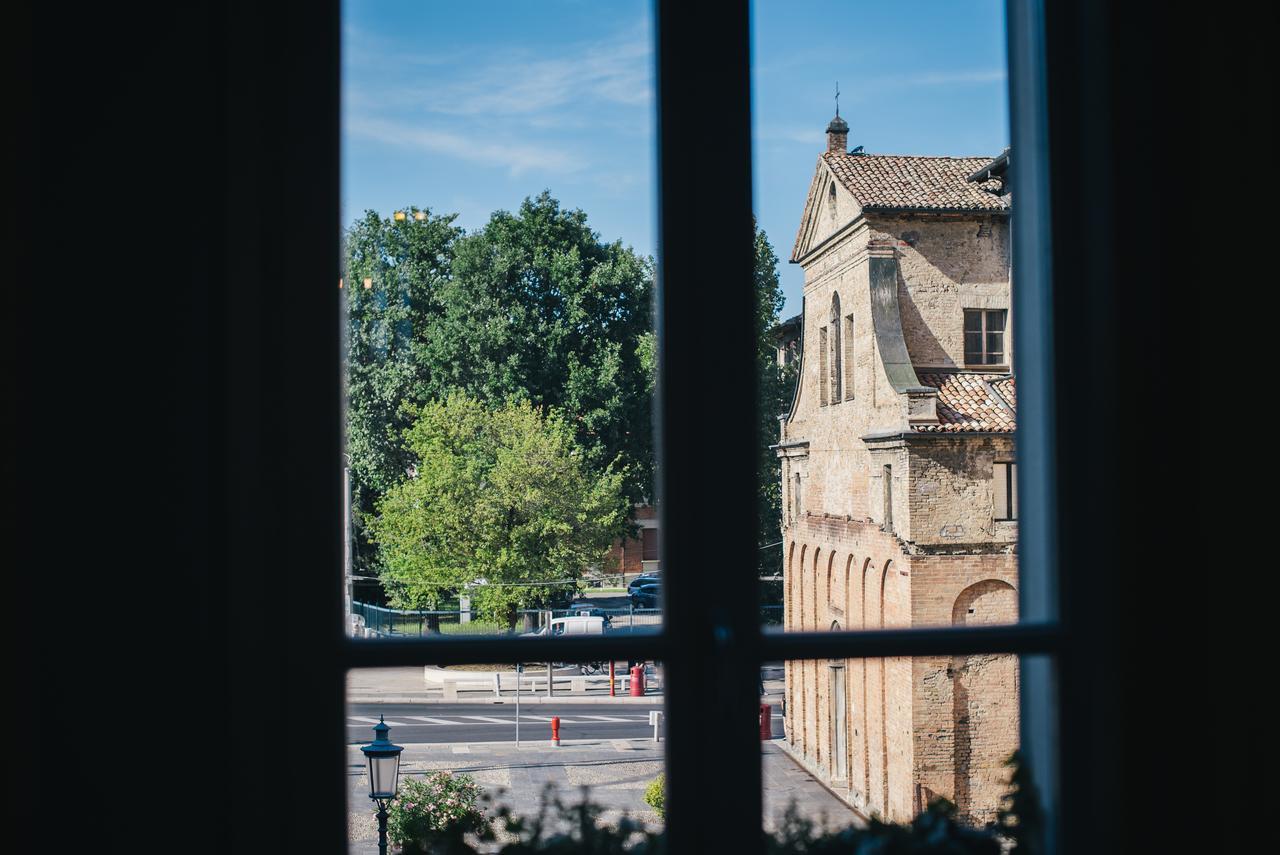 Palazzo Gozzi Bed&Beauty Panzió Parma Kültér fotó